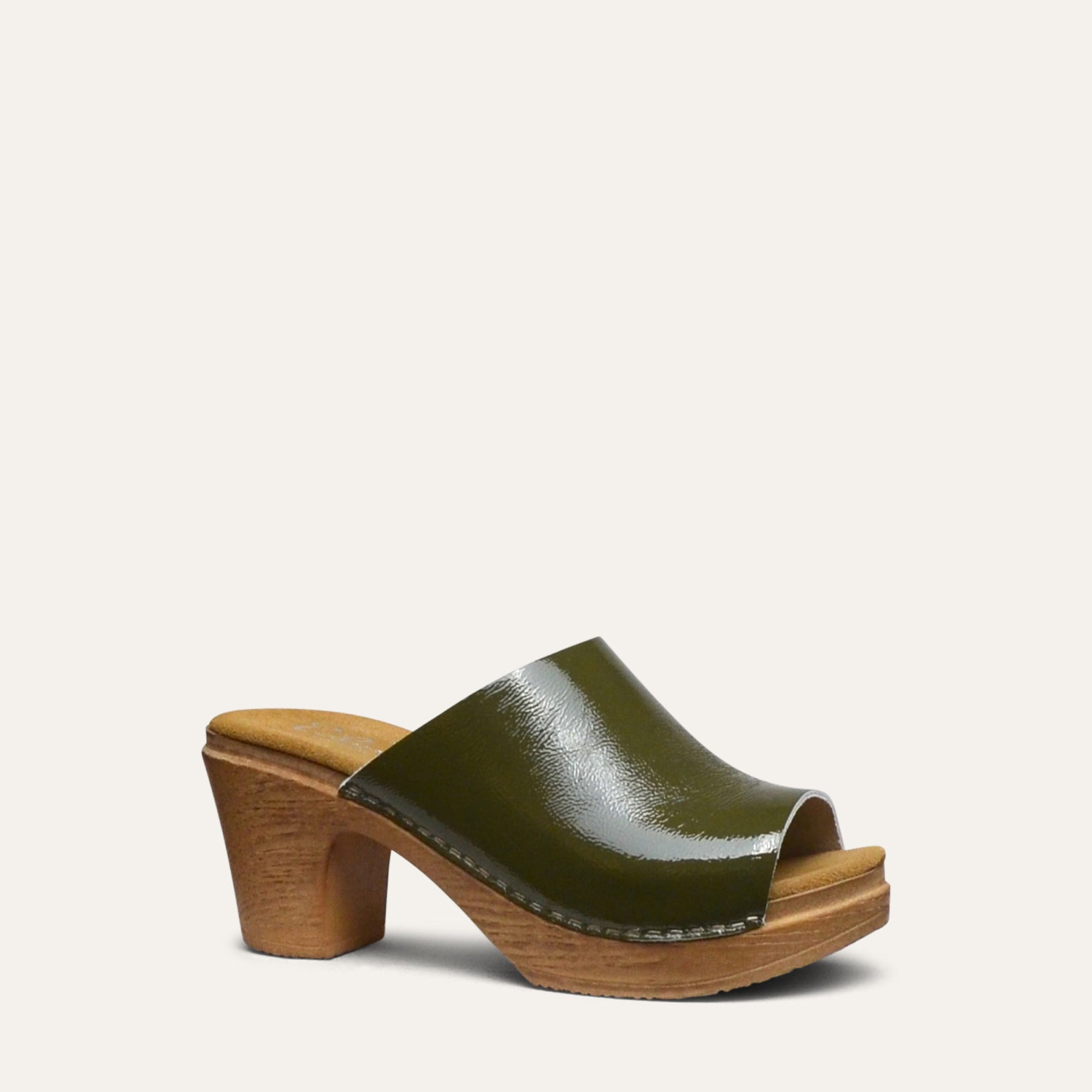 Calou Stockholm Frida Patent Green Clog Sandal