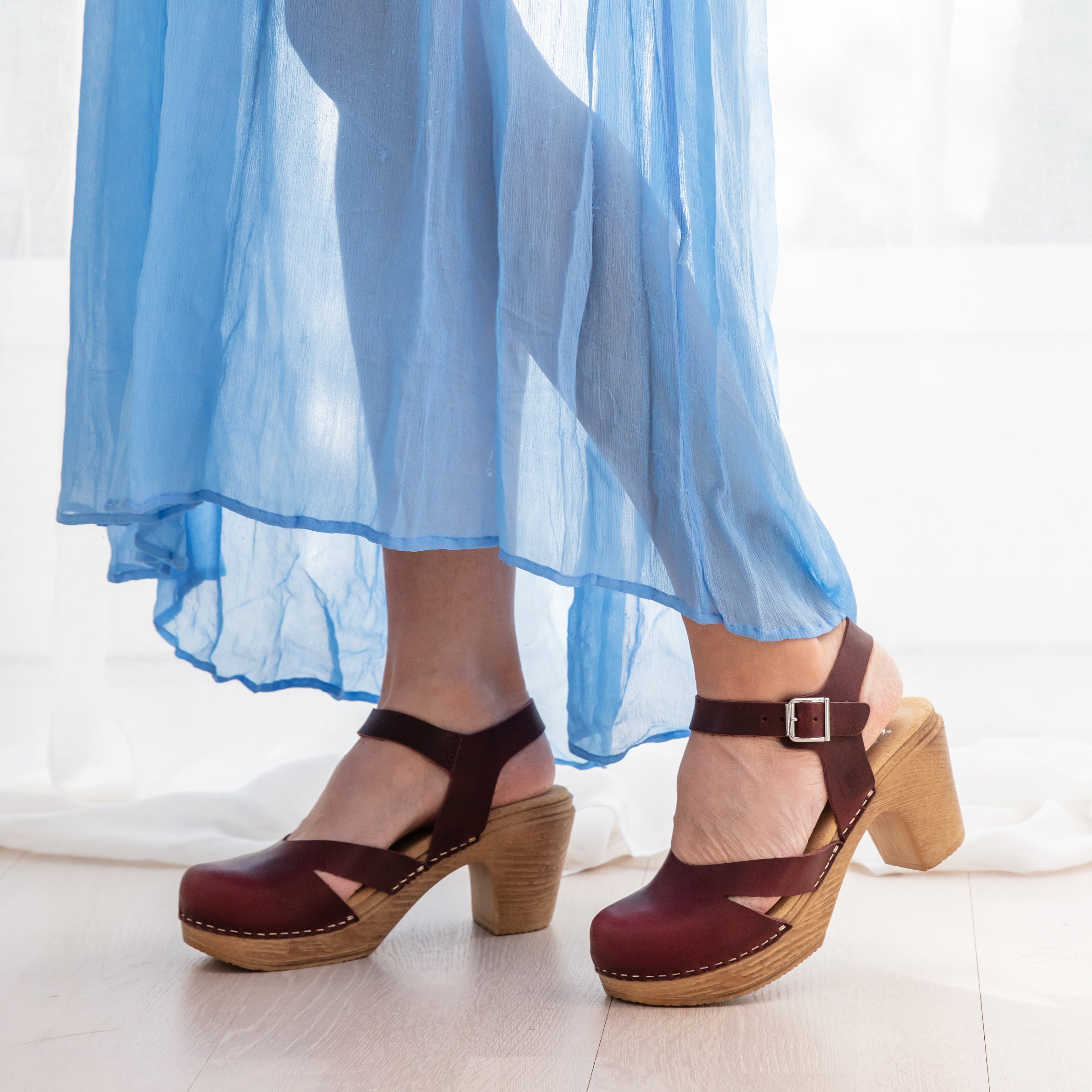 Penny plum leather Maryjane clogs on model calou stockholm