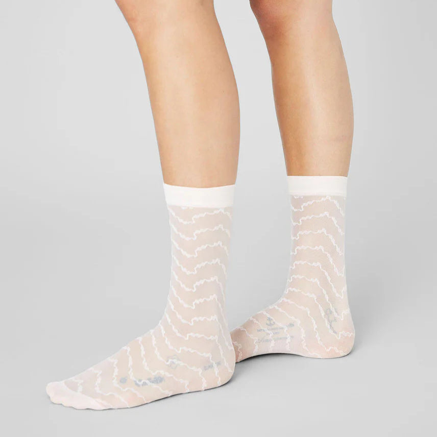 Mila ruffle socks cloud pink Swedish stockings