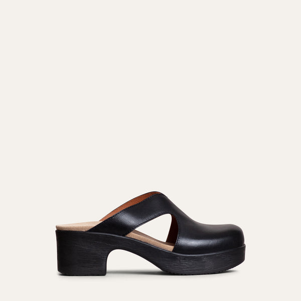 Soft Clogs shoes with low heel — Clogs sandals. – Calou Stockholm