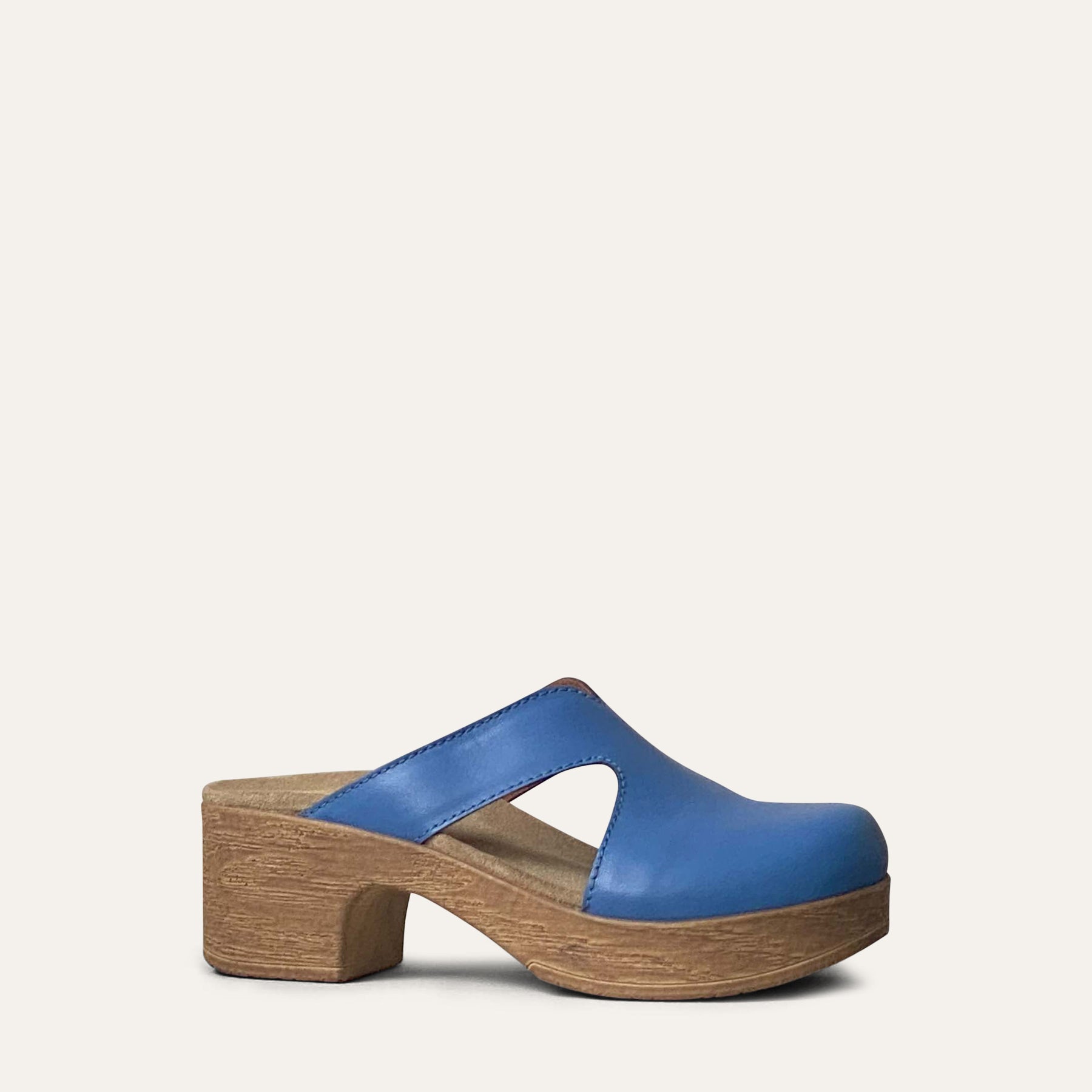 Eivor blue leather clog Calou stockholm