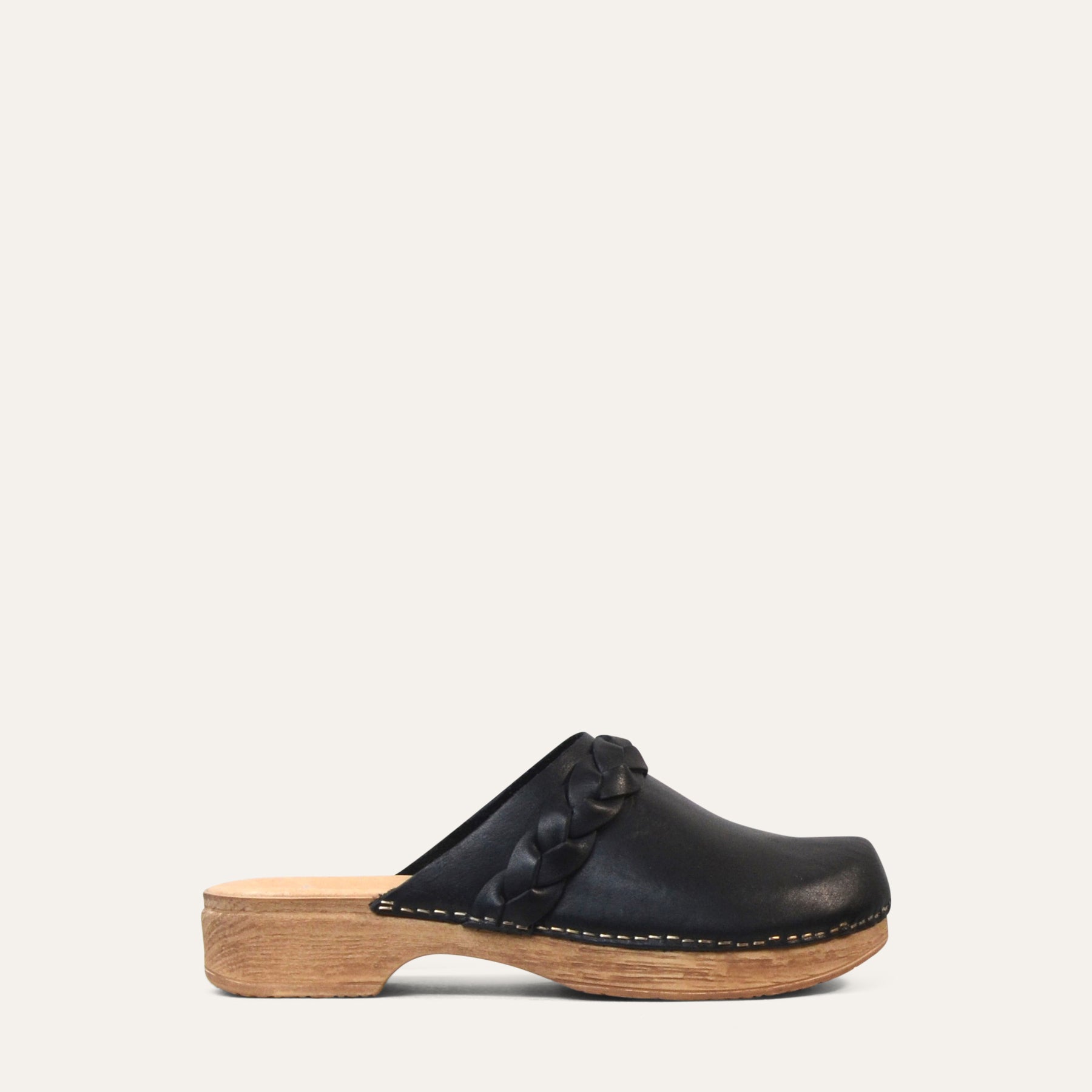 Helena black leather clog calou stockholm