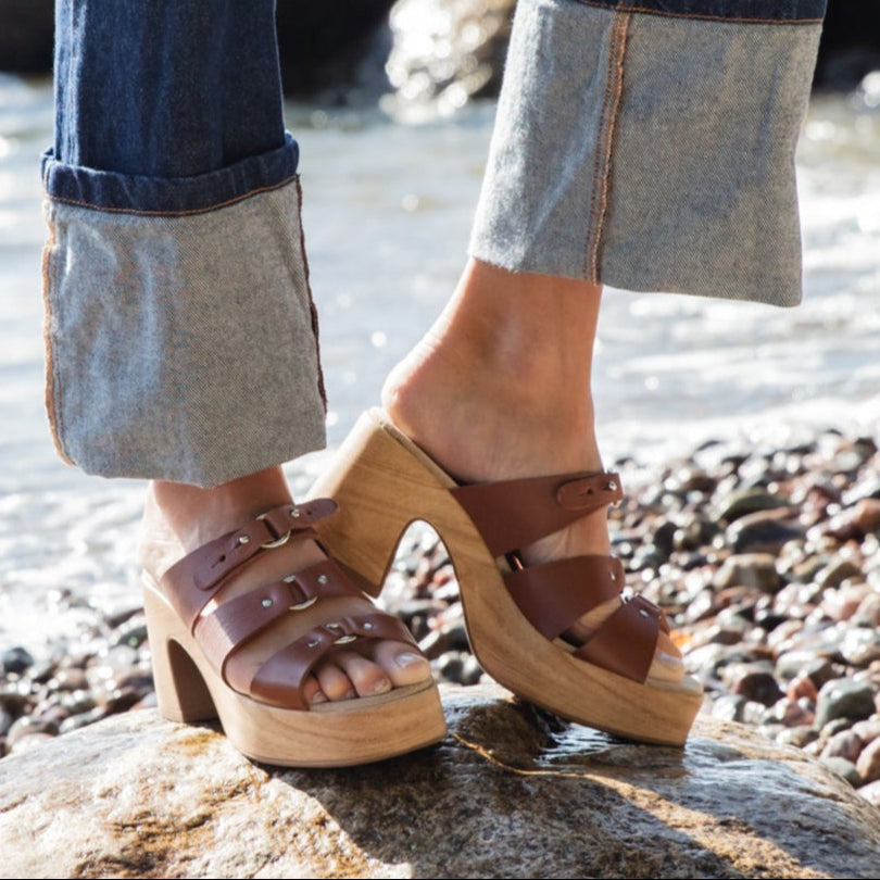 Jenny brown leather clog sandals on model Calou