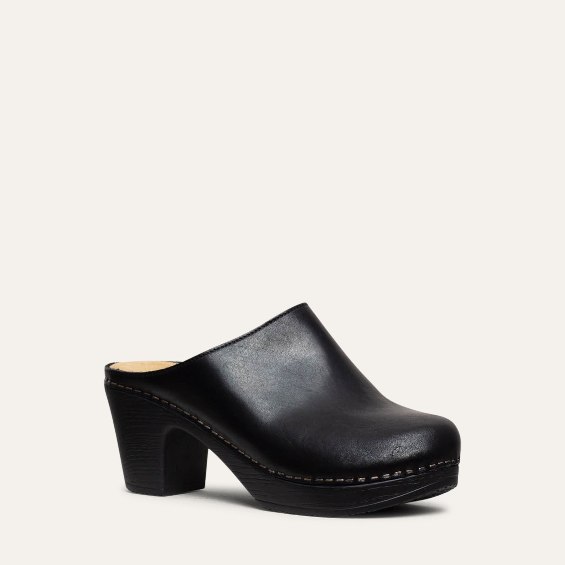 Calou Stockholm | Lisa Black Clog with heel