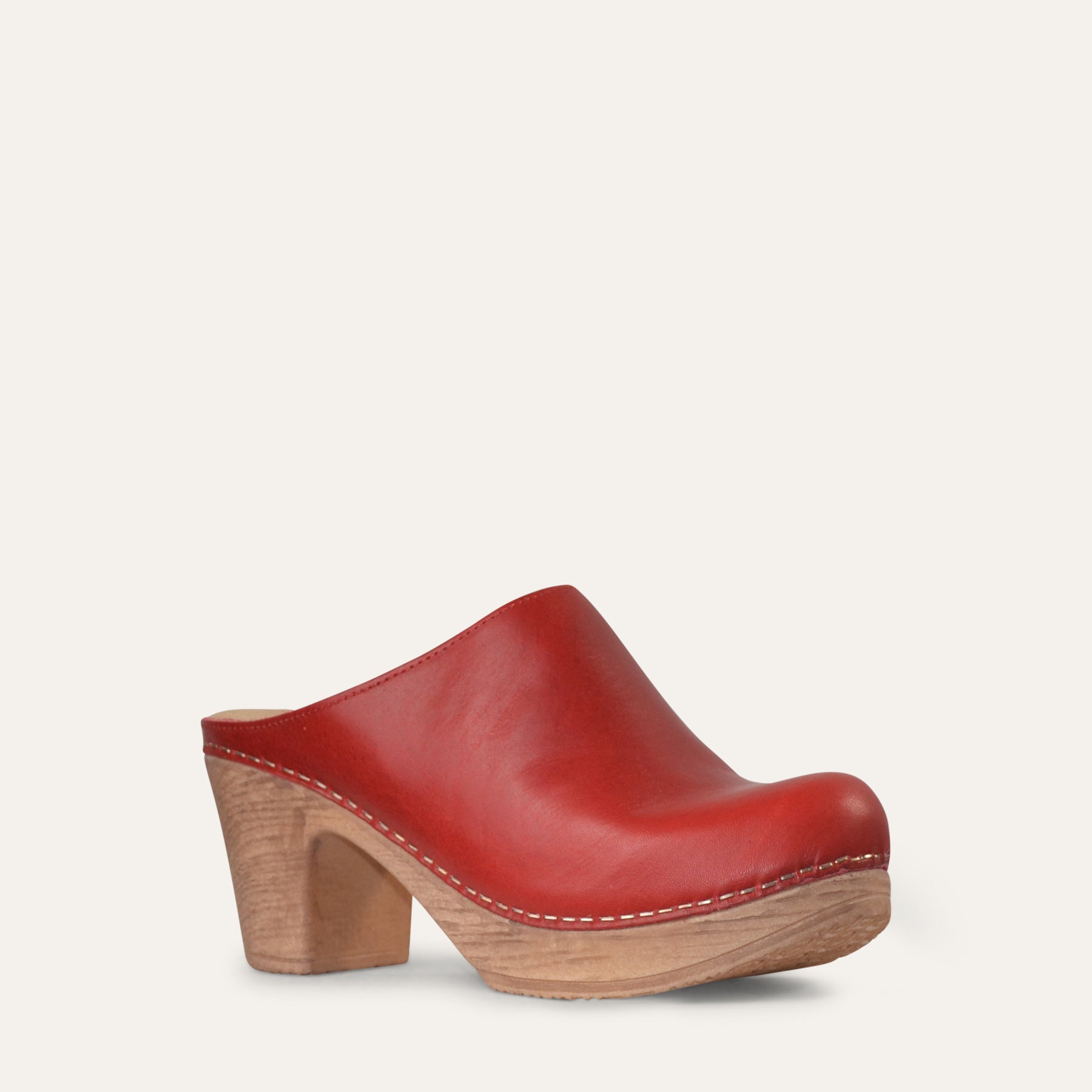 Lisa red leather clog calou stockholm