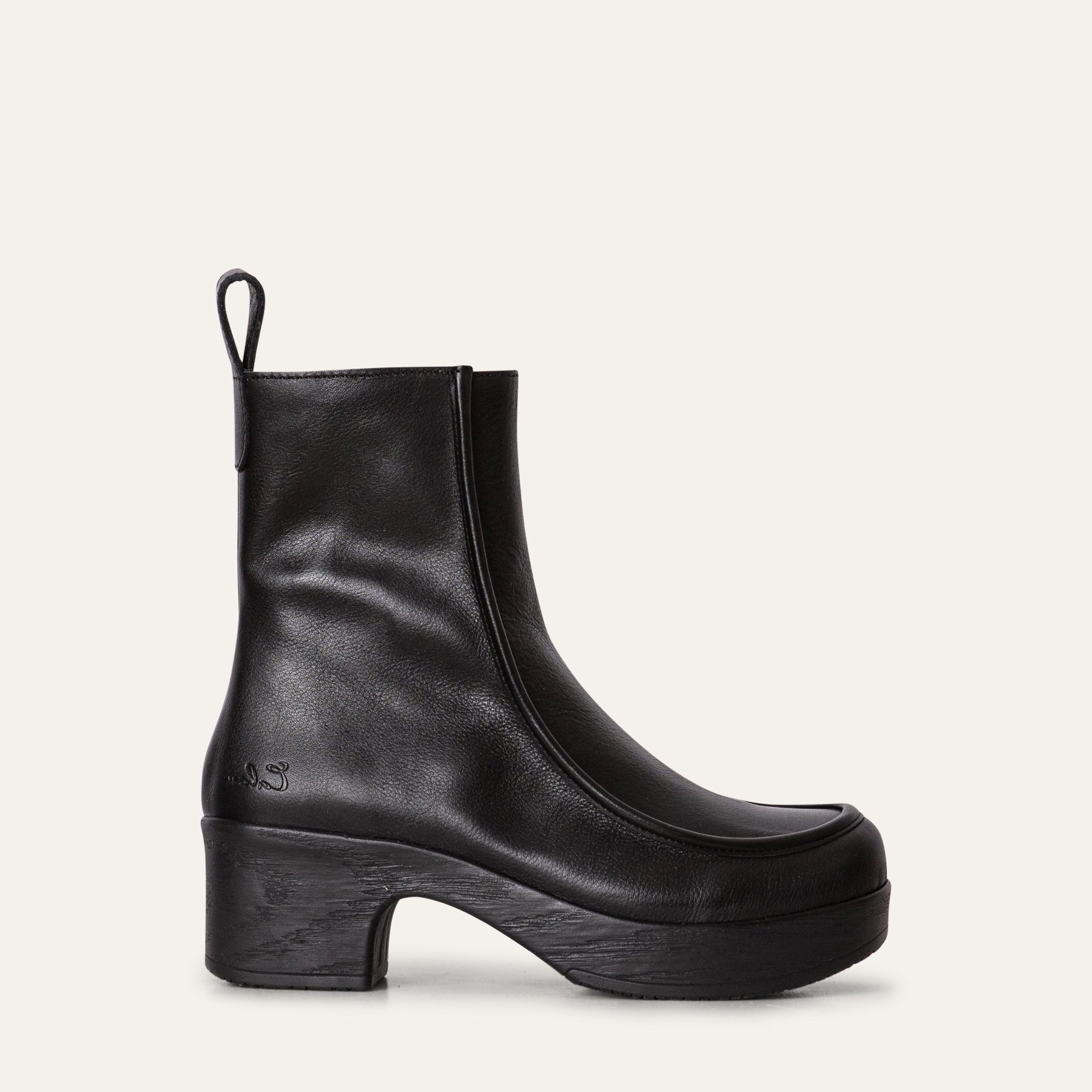 Viola black leather clog boot Calou