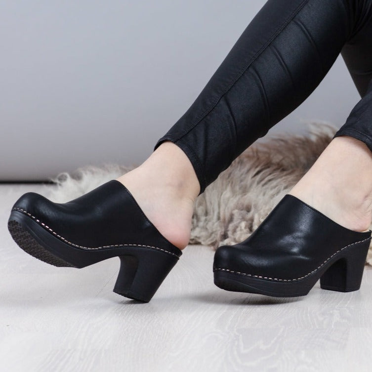 Calou Clogs | Lisa Black Clog with heel – Calou Stockholm