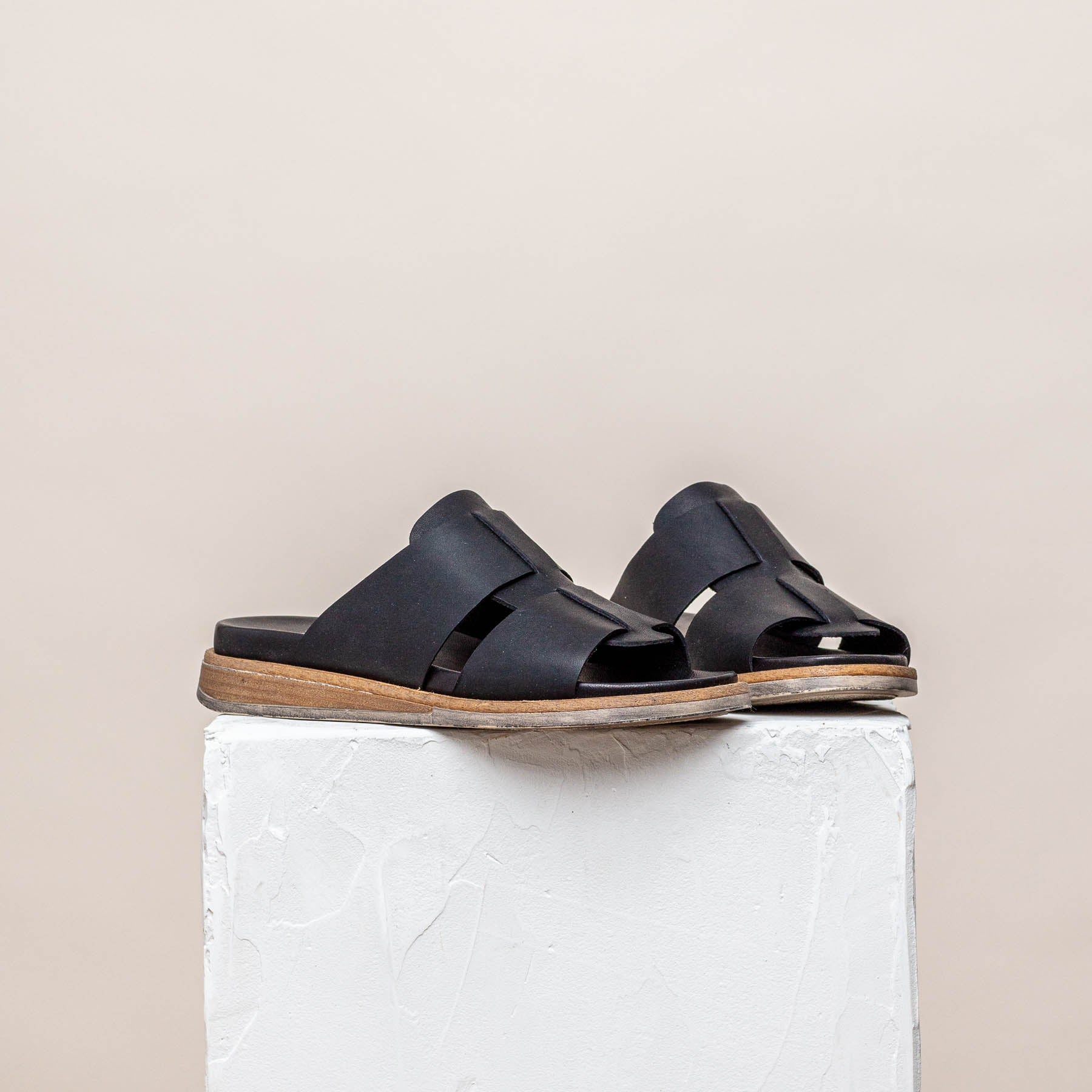 Tess Black  - sandal