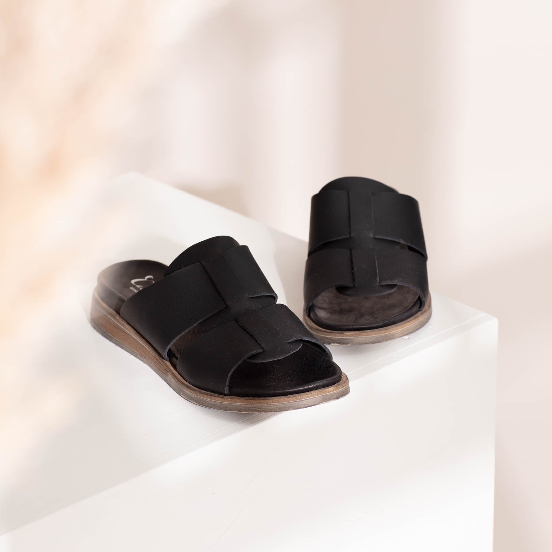 Tess Black  - sandal